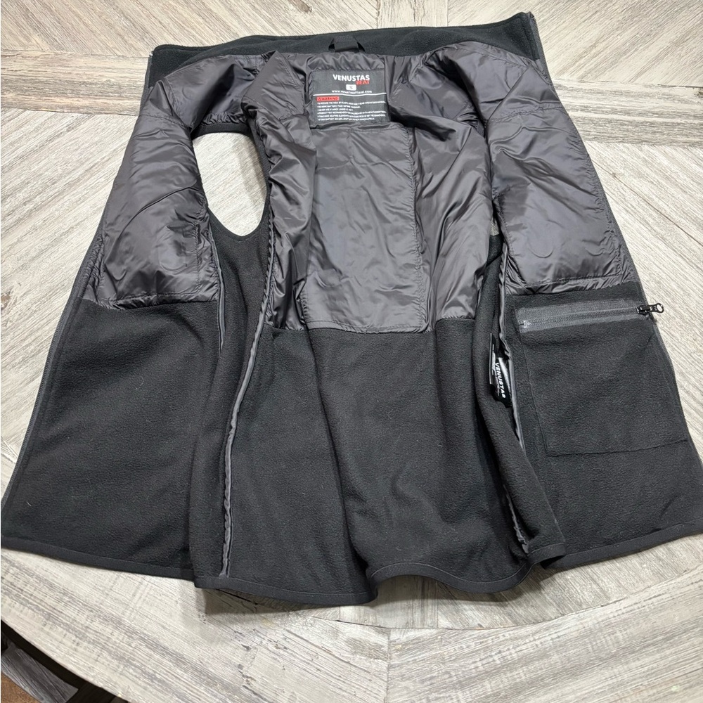 Venustas Black Women’s Fleece Heated Vest with Battery. - Picture 3 of 9